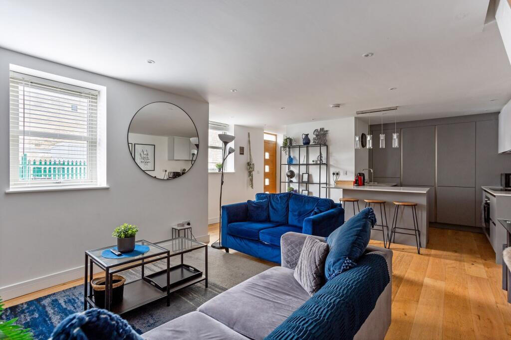 Additional image 3 of 4 York Mews, London Road, Bath, Somerset, BA1