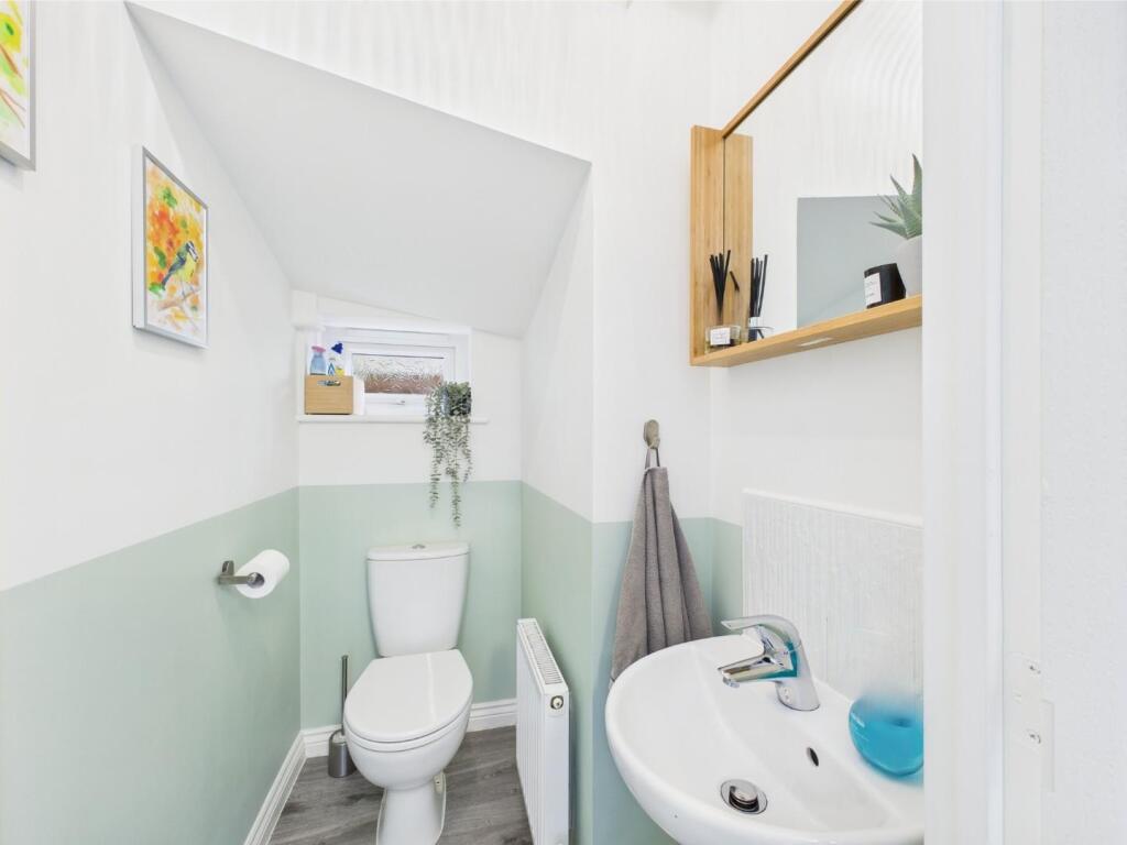 Additional image 10 of Plantation Drive, Heaton, Bradford