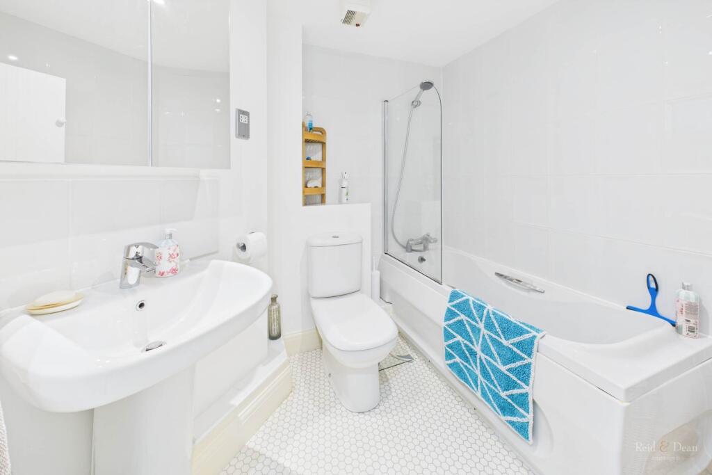 Additional image 14 of Dominica Court, Sovereign Harbour