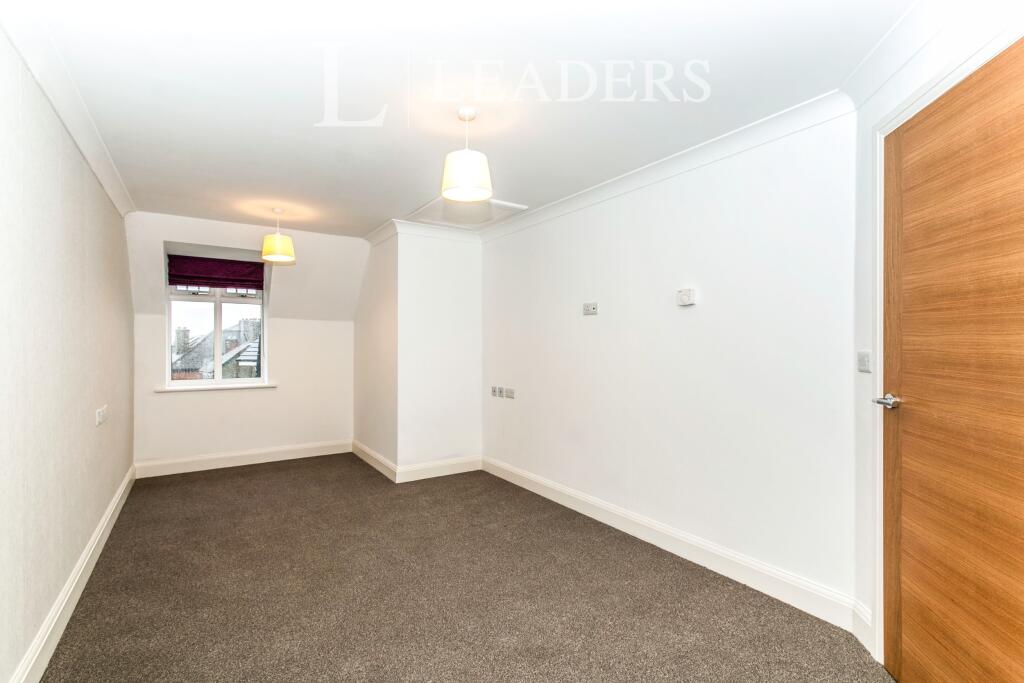 Additional image 10 of Tuckton