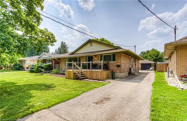 Additional image 2 of 433 Dumfries Ave