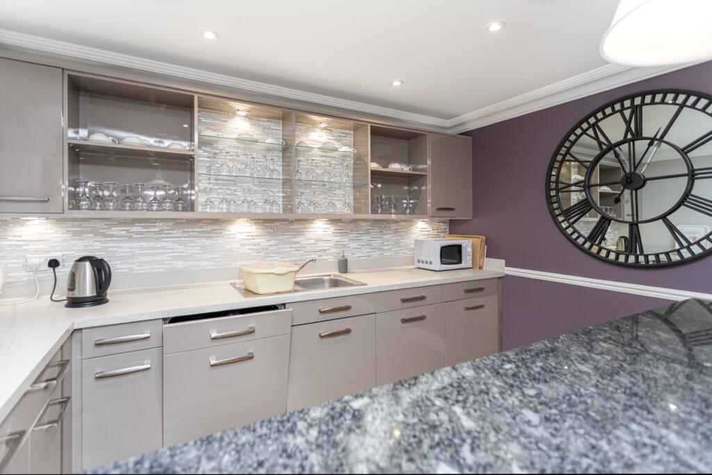 Additional image 14 of Rothesay Lodge, Stuart Road, Highcliffe, Dorset. BH23 5FP
