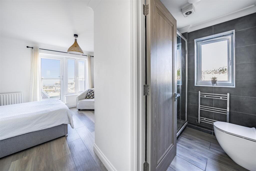 Additional image 22 of Lake Avenue, Hamworthy