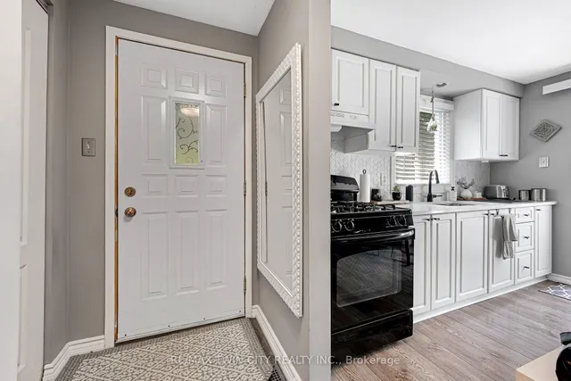 Additional image 7 of 415 Morgan Ave Unit 15