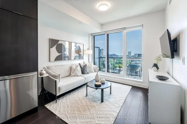 Additional image 3 of 170 sumach St Unit 1404