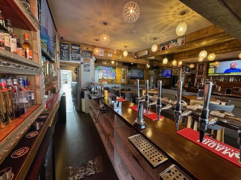 Additional image 7 of Leasehold Free of Tie Bar, Stratford Road, B903DN