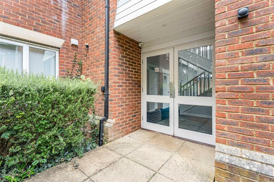 Additional image 13 of Roundwood Lane, Harpenden, AL5