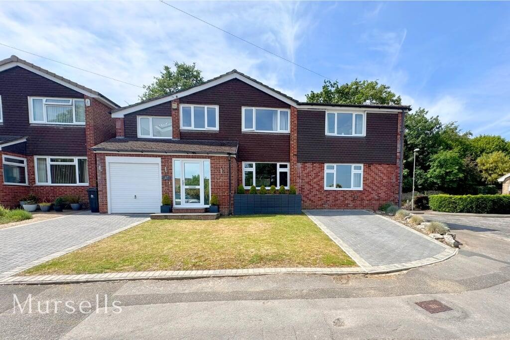Dacombe Drive, Poole, BH16