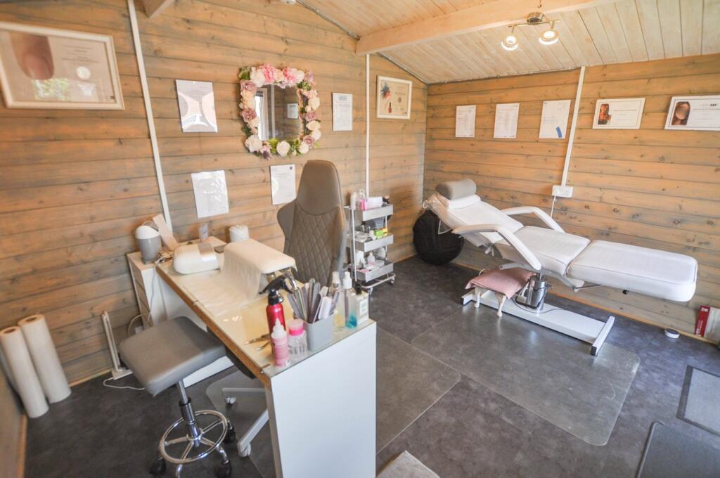 Additional image 4 of Cockerell Close, Wimborne, BH21