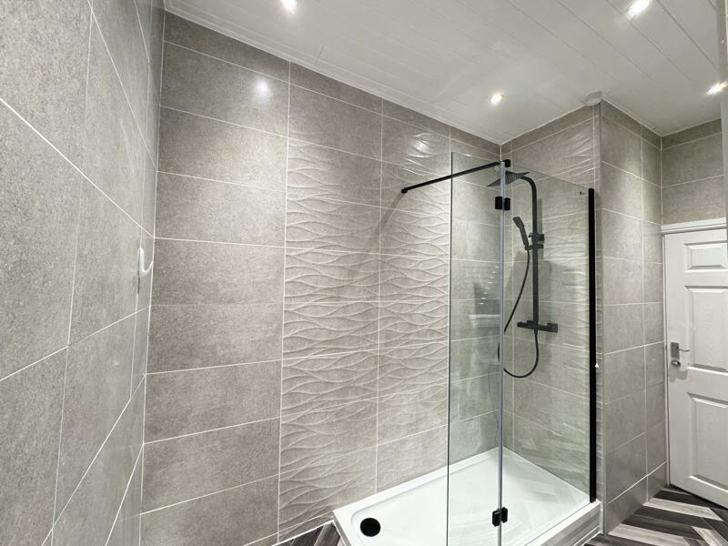 Additional image 14 of STUNNING ROOMS AVAILABLE - Bury Road, Bolton,- BL2