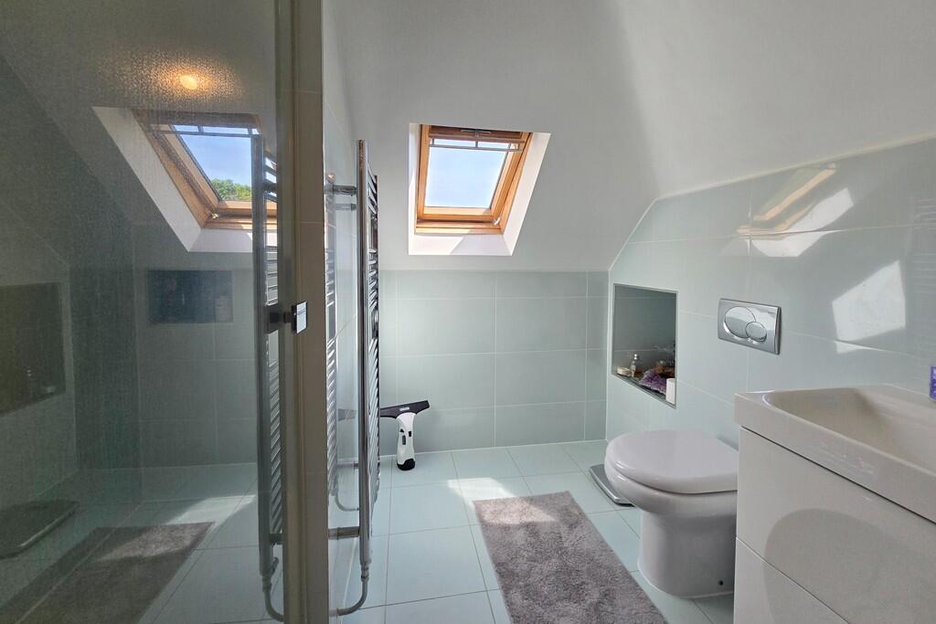 Additional image 8 of Meadow Road, New Milton, Hampshire
