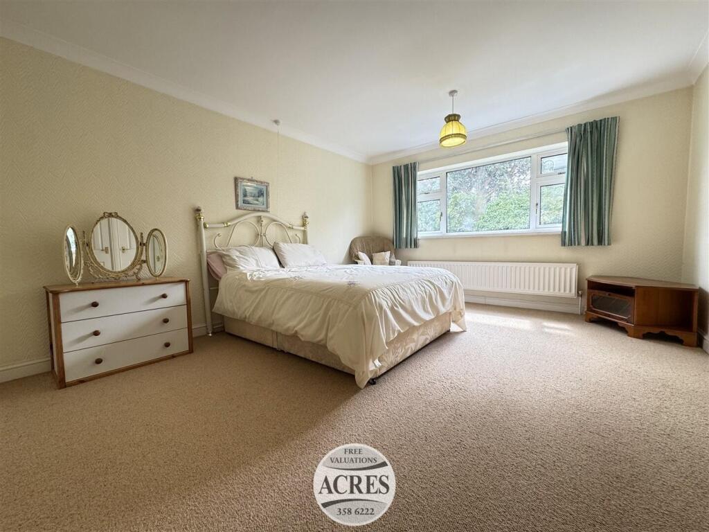Additional image 33 of Ravenhurst Drive, Great Barr, Birmingham