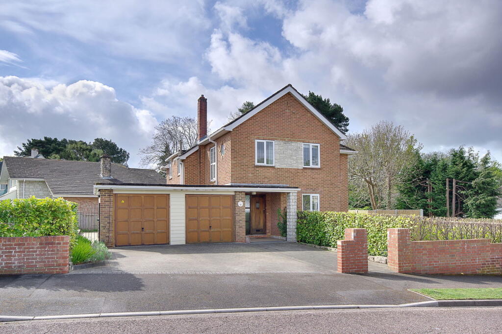 Additional image 46 of Queens Park, Bournemouth