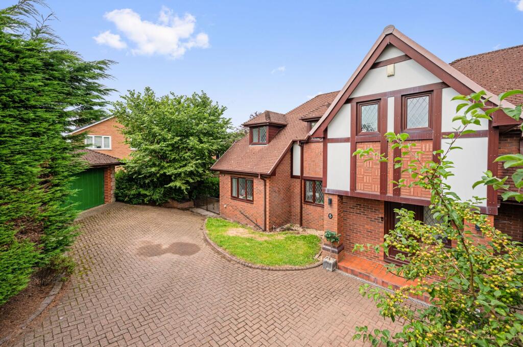 Additional image 42 of Vale Coppice, Ramsbottom, BL0 9 | Impressive 5-Bedroom Detached with Open-Plan Kitchen, Private Garden & Garage