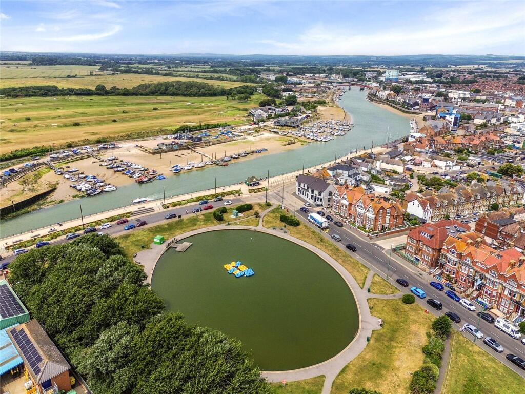 Additional image 17 of South Terrace, Littlehampton, West Sussex, BN17