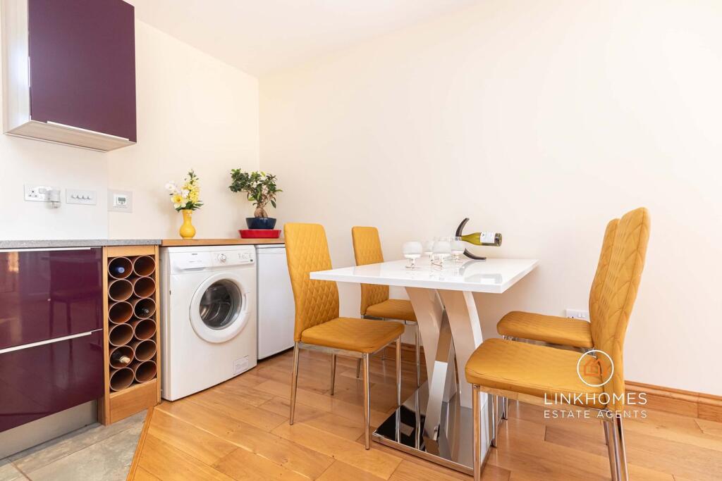 Additional image 5 of Insley Crescent, Broadstone, BH18
