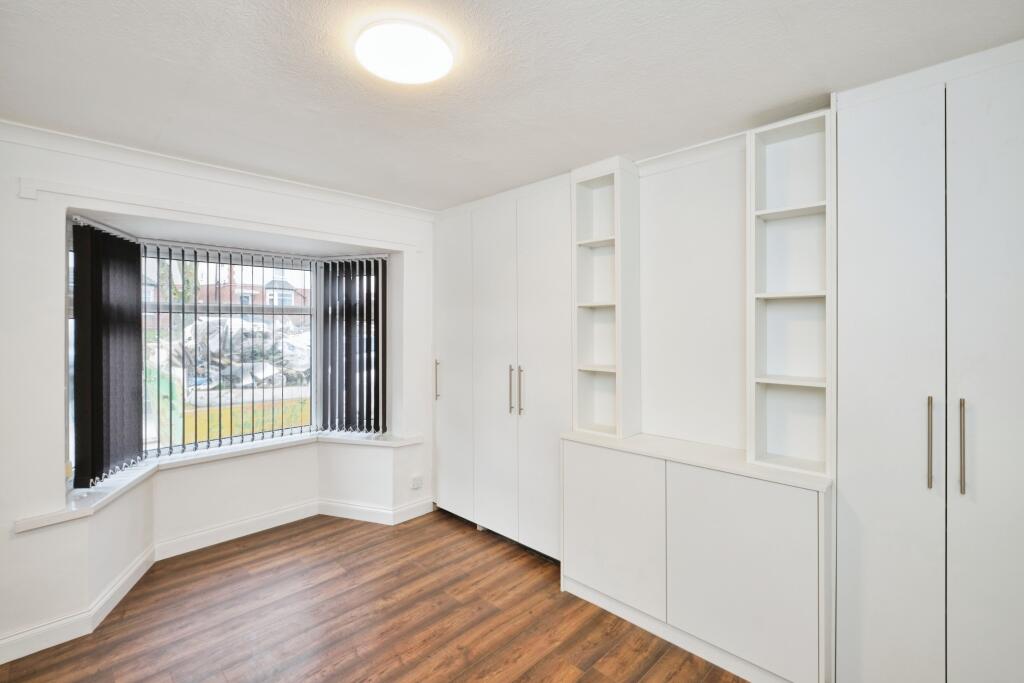 Additional image 35 of Warley Road, Oldbury, B68