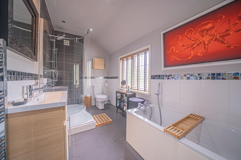 Additional image 18 of School Road, Hockley Heath, B94