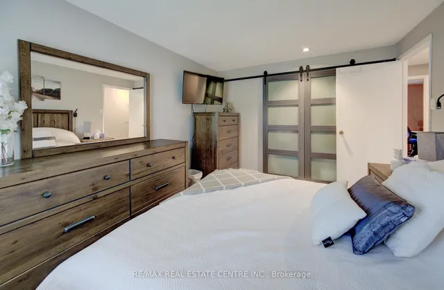 Additional image 21 of 65 Selkirk Dr