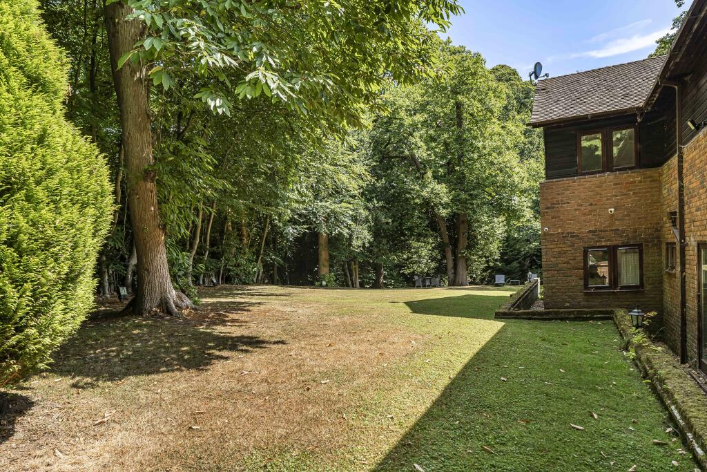 Additional image 31 of Orchard Road, Tewin, Welwyn, AL6