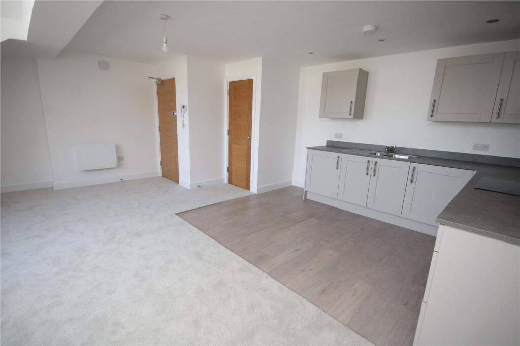 Additional image 12 of The George, Christchurch Road, New Milton, Hampshire, BH25