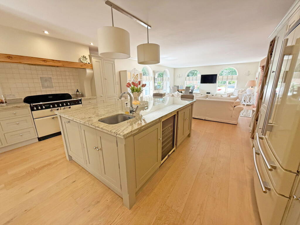 Additional image 3 of Barkers Lane, Wythall, B47 6BS