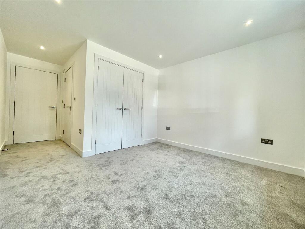 Additional image 13 of Lymington Road, Highcliffe On Sea, Christchurch, Dorset, BH23