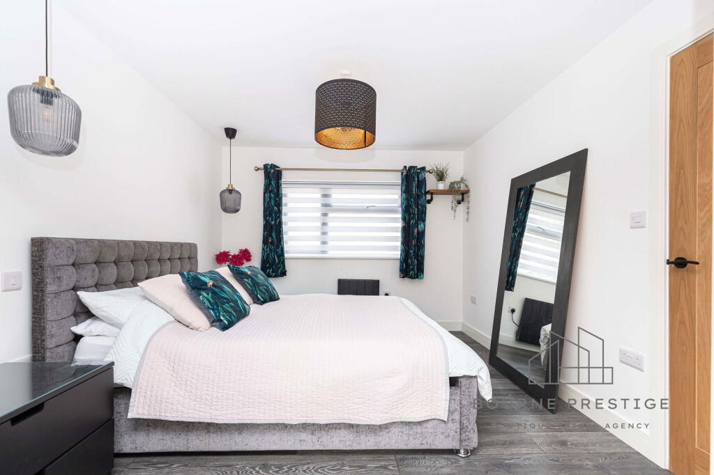 Additional image 38 of St Albans Ave, Queens Park