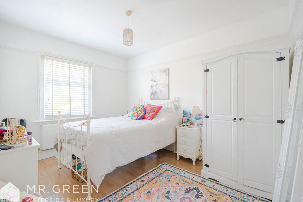 Additional image 6 of Cromwell Road, Bournemouth, Dorset, BH5 2JN