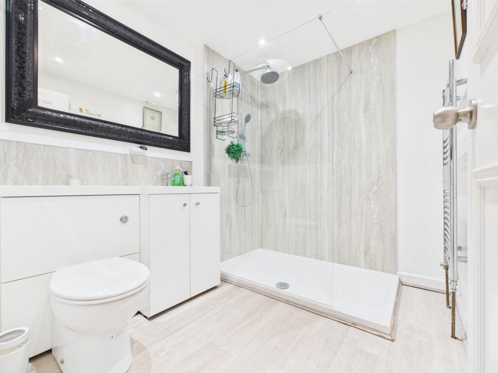 Additional image 5 of Kings Court, Brighton Road, Lancing, BN15 8EY