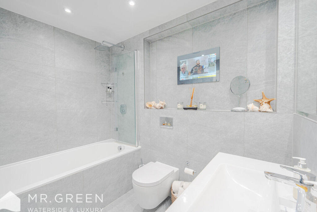 Additional image 14 of Cliff Lodge, 5 Boscombe Overcliff Drive, Bournemouth, BH5 1JB