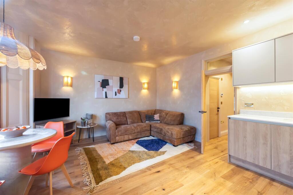 Queen Square, Brighton