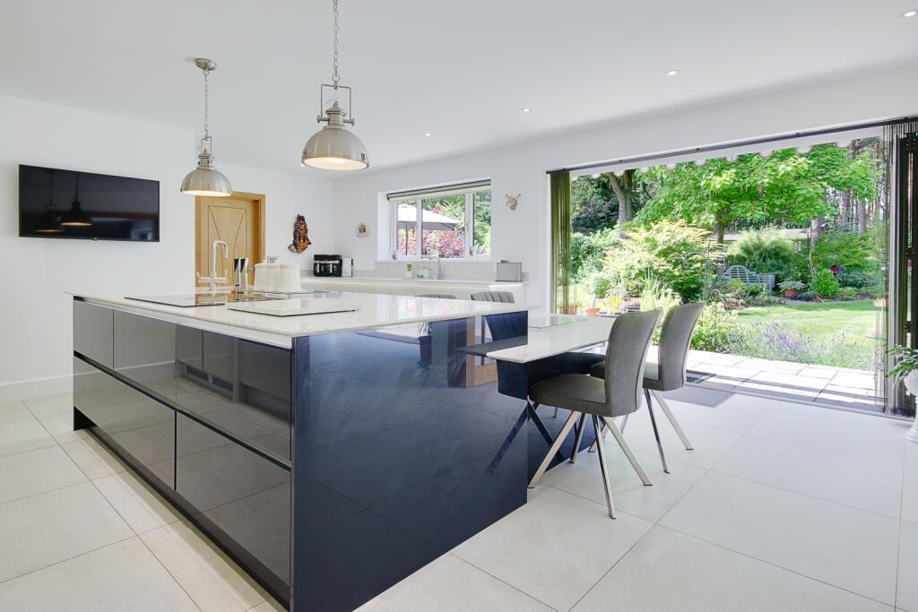 Additional image 8 of Avon Avenue, Ringwood, BH24