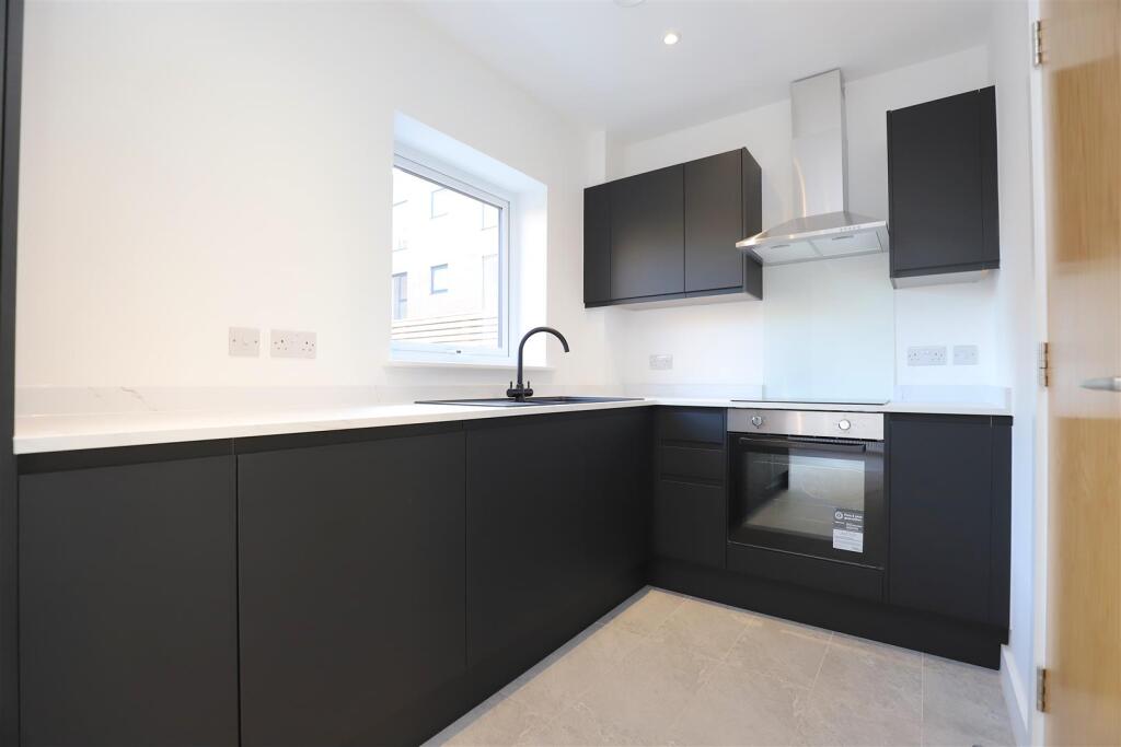 Additional image 4 of Neighbourhood, Bolton, BL1