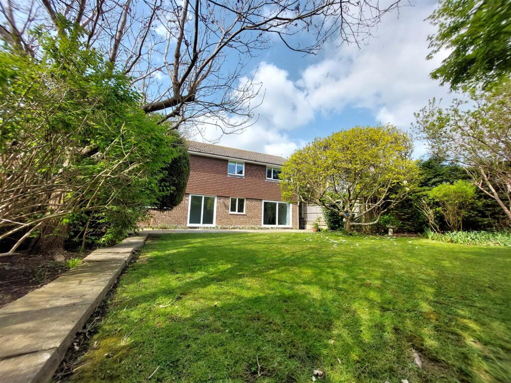 Additional image 21 of Elm Close, Seaford