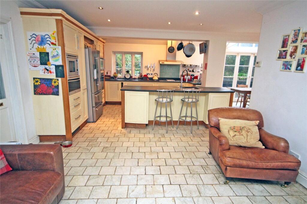 Additional image 6 of South Drive, Ossemsley, New Milton, Hampshire, BH25