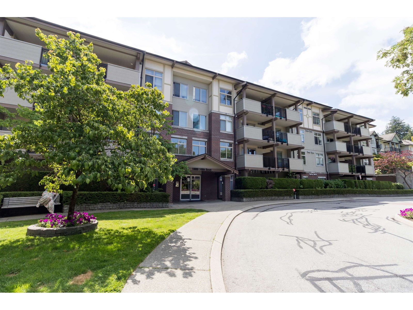 311 10088 148 STREET|Surrey, British Columbia V3R3M9