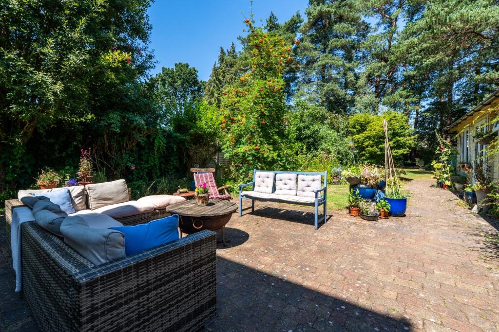 Additional image 34 of The Avenue, West Moors, Ferndown, Dorset, BH22