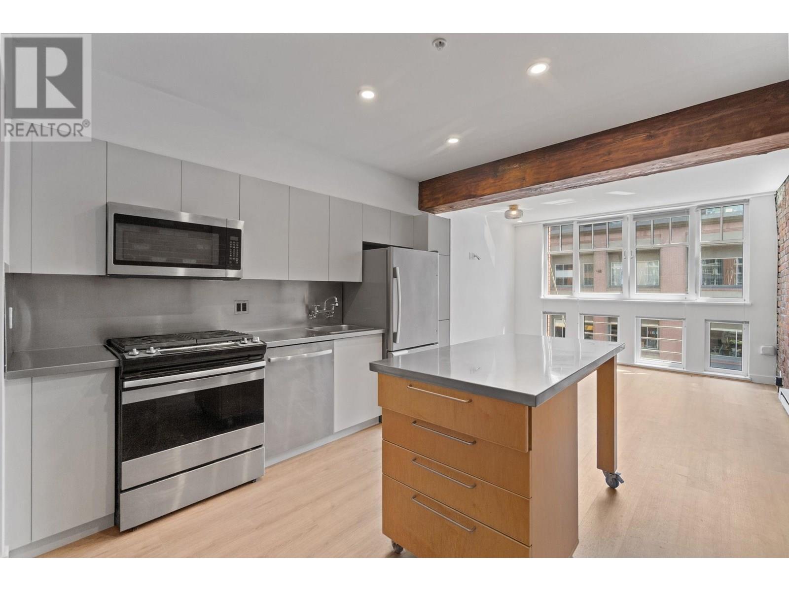 308 1072 HAMILTON STREET|Vancouver, British Columbia V6B2R9