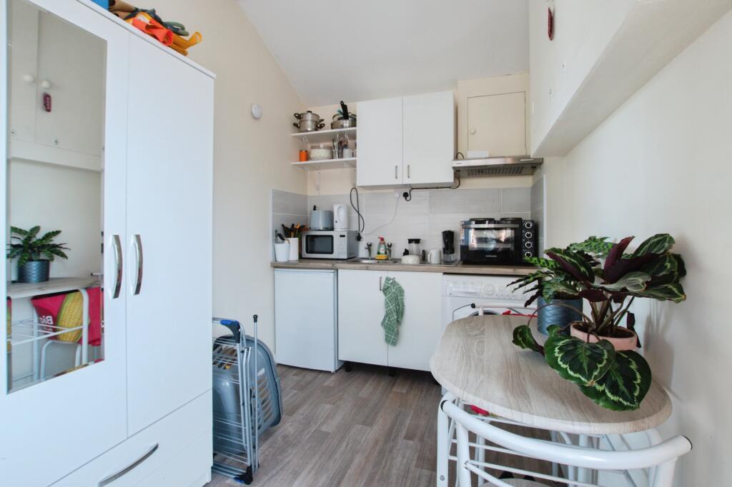 Additional image 18 of Buckthorn Close, Poole, BH17