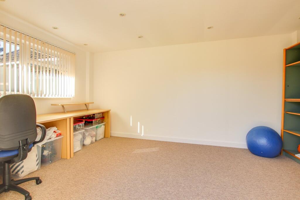 Additional image 33 of Glen Close, Barton on Sea, New Milton, BH25