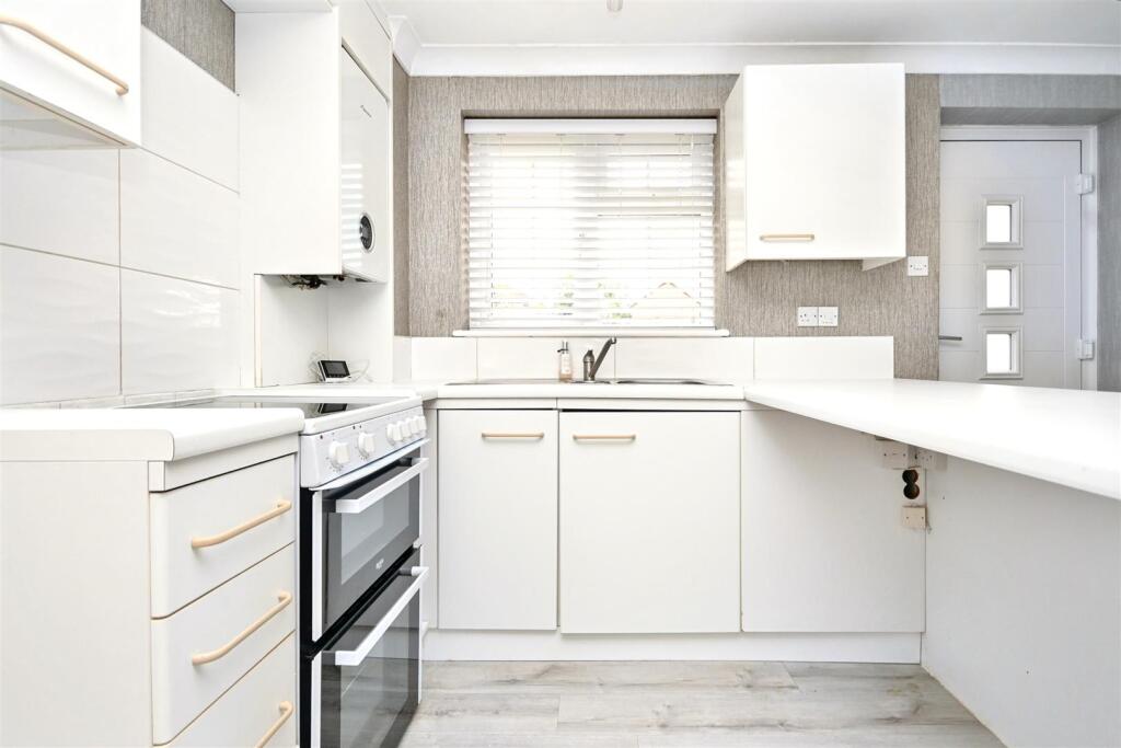 Additional image 3 of Snowdon Close, Eastbourne