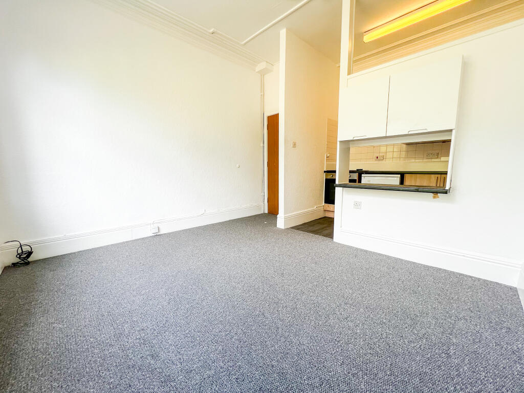 Additional image 5 of School Road Hall Green B28 8HU