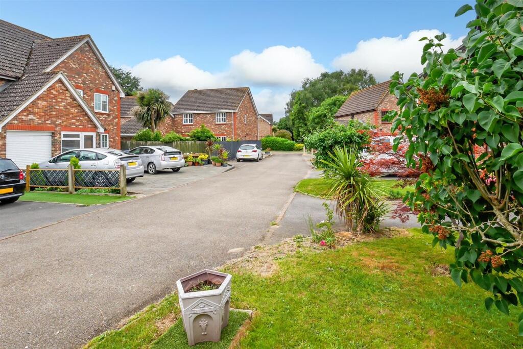 Additional image 22 of Harebell Close, Littlehampton