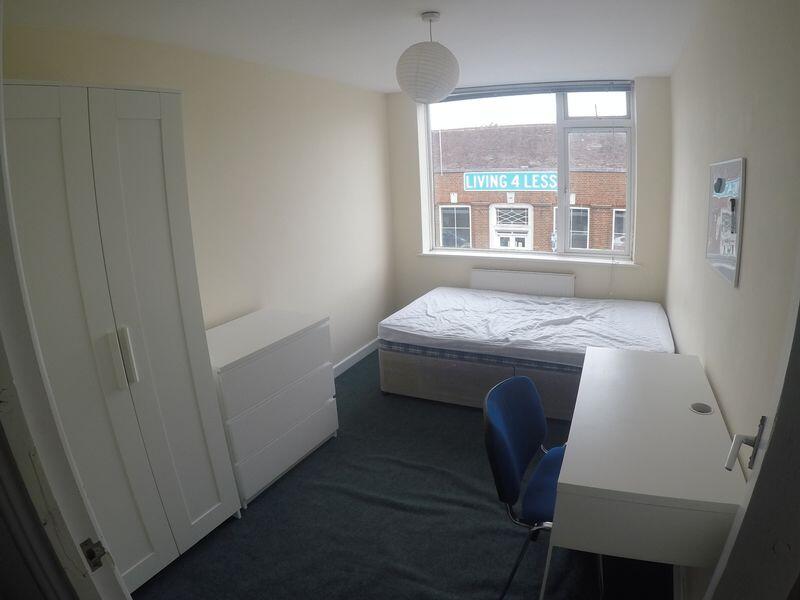 Additional image 7 of 4-bedroom student property