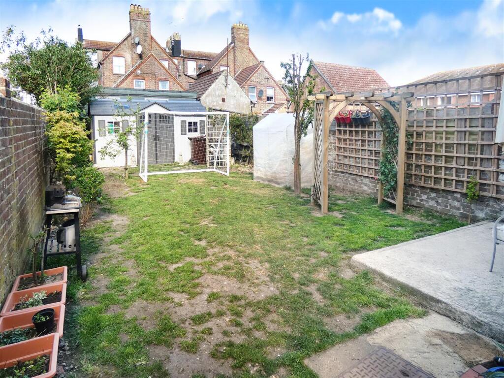 Additional image 28 of St. Catherines Road, Littlehampton