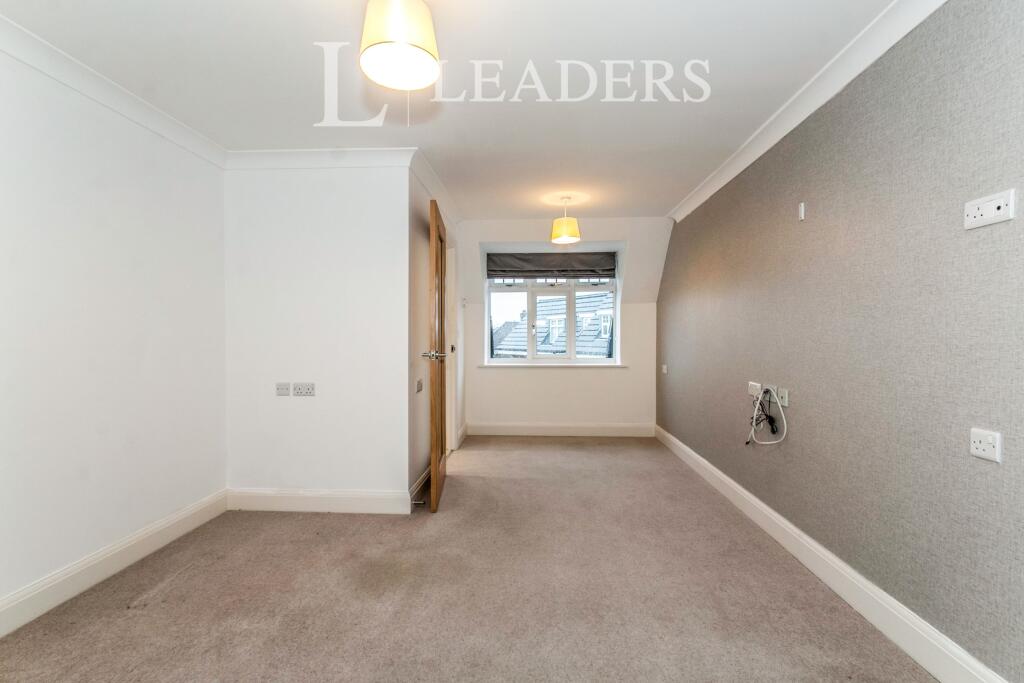 Additional image 7 of Tuckton