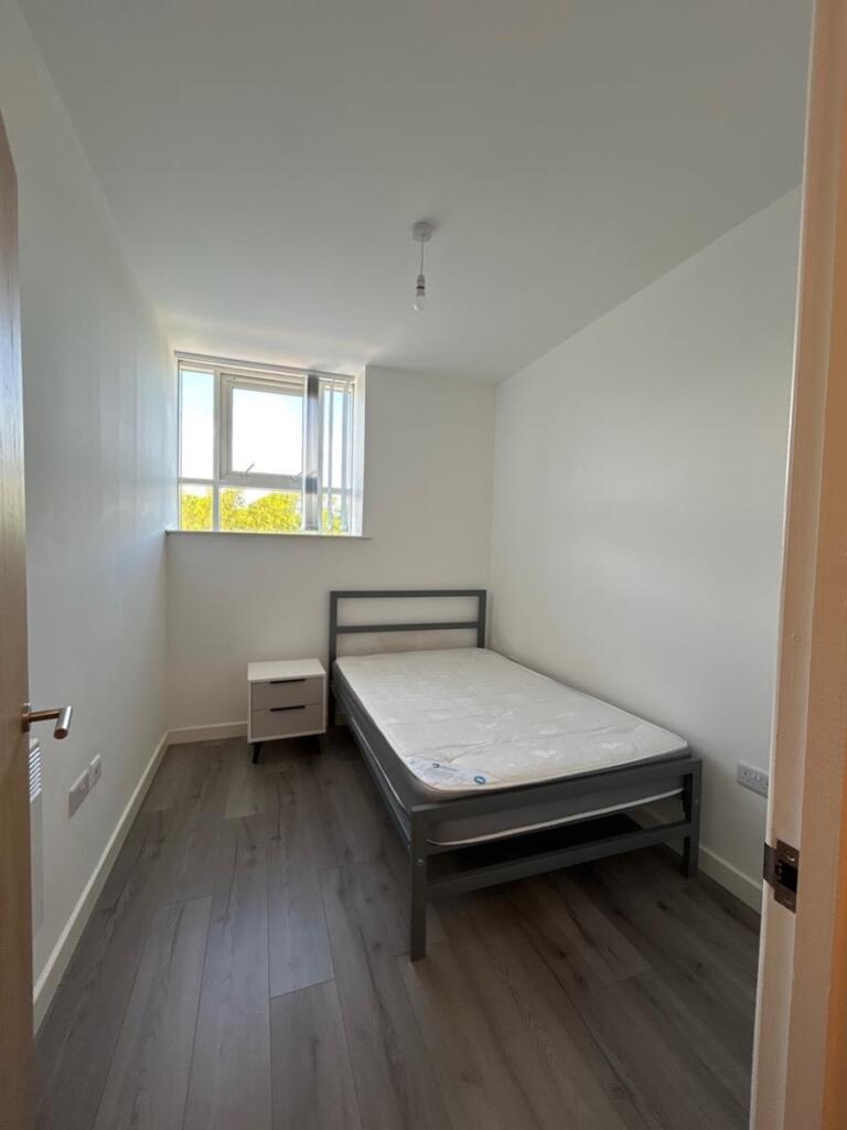 Additional image 5 of Card House, Bingley Road, Bradford, BD9