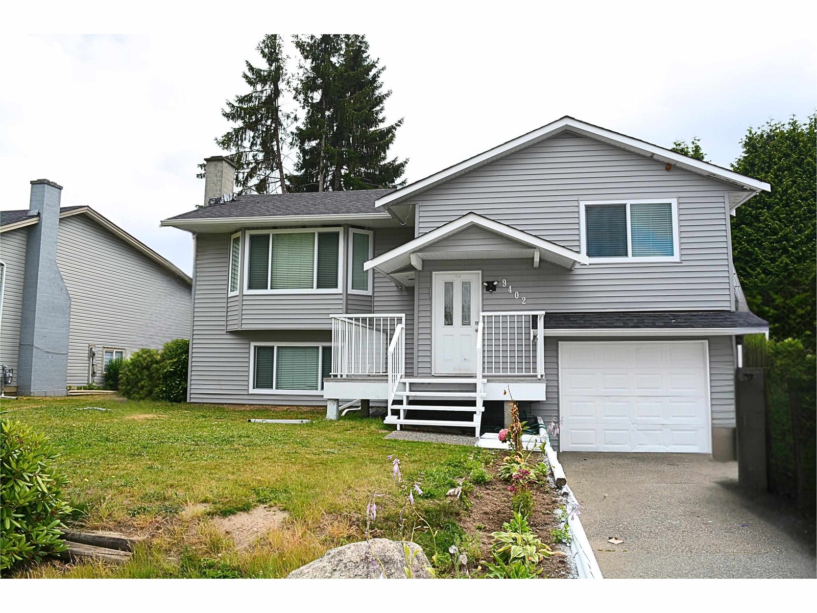 9402 PRINCE CHARLES BOULEVARD|Surrey, British Columbia V3V1S6