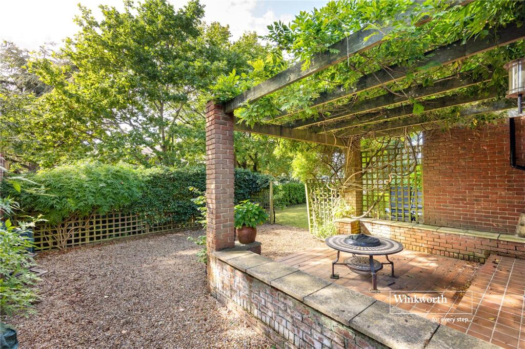 Additional image 26 of Friars Wood, Robins Way, Christchurch, Dorset, BH23